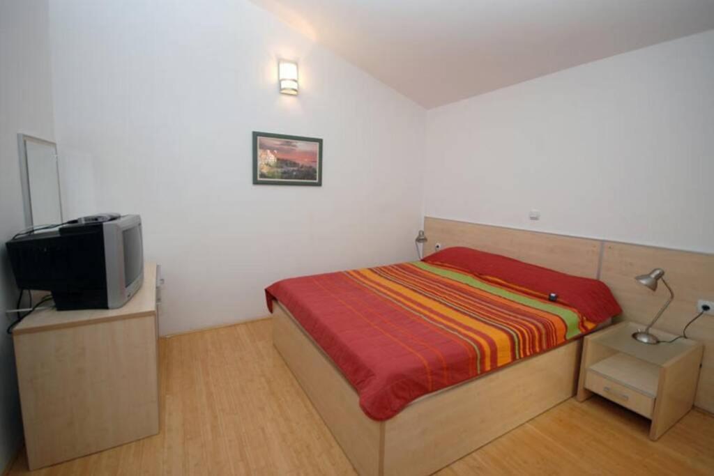 Bmv Room For 2-3 With Greenery View Sveti Stefan Eksteriør billede